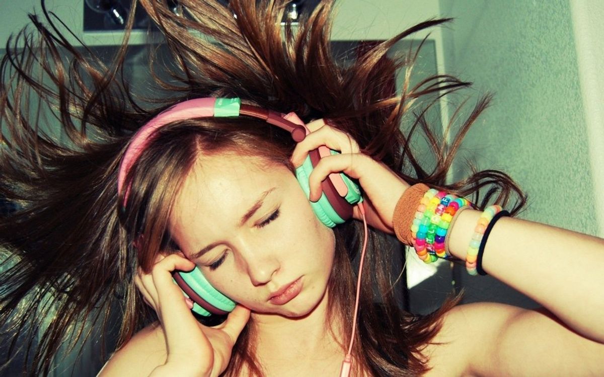 10 Songs You Must Add to Your End-Of-Summer Playlist