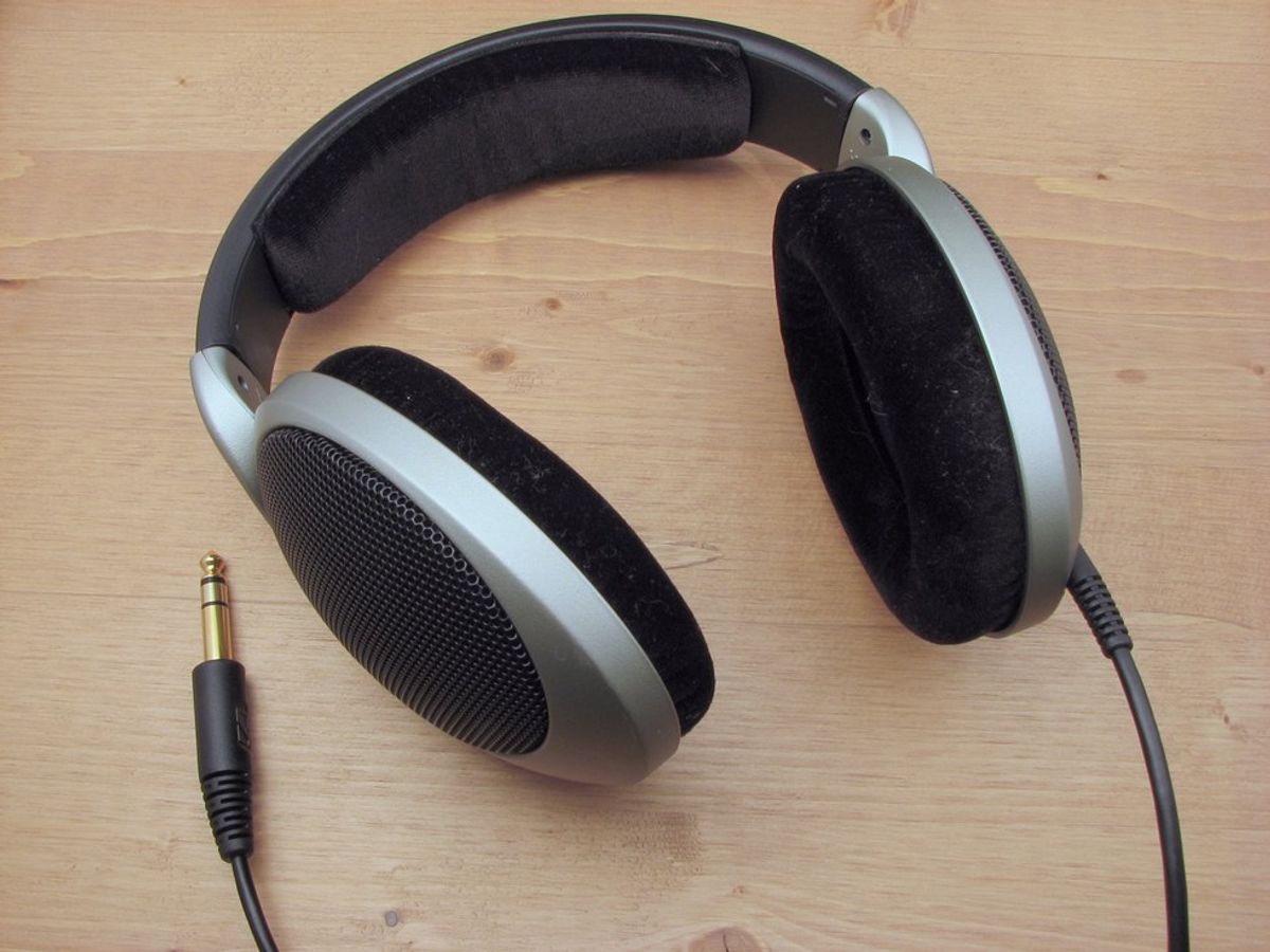 7 Things I Noticed by Taking Off My Headphones