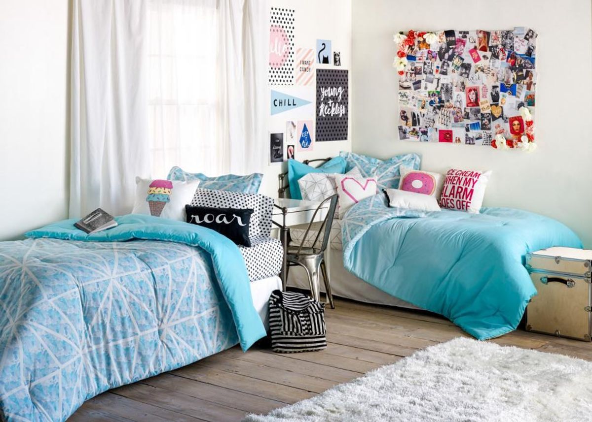 11 Ways To Decorate Your Most Beautiful Dorm Room Yet