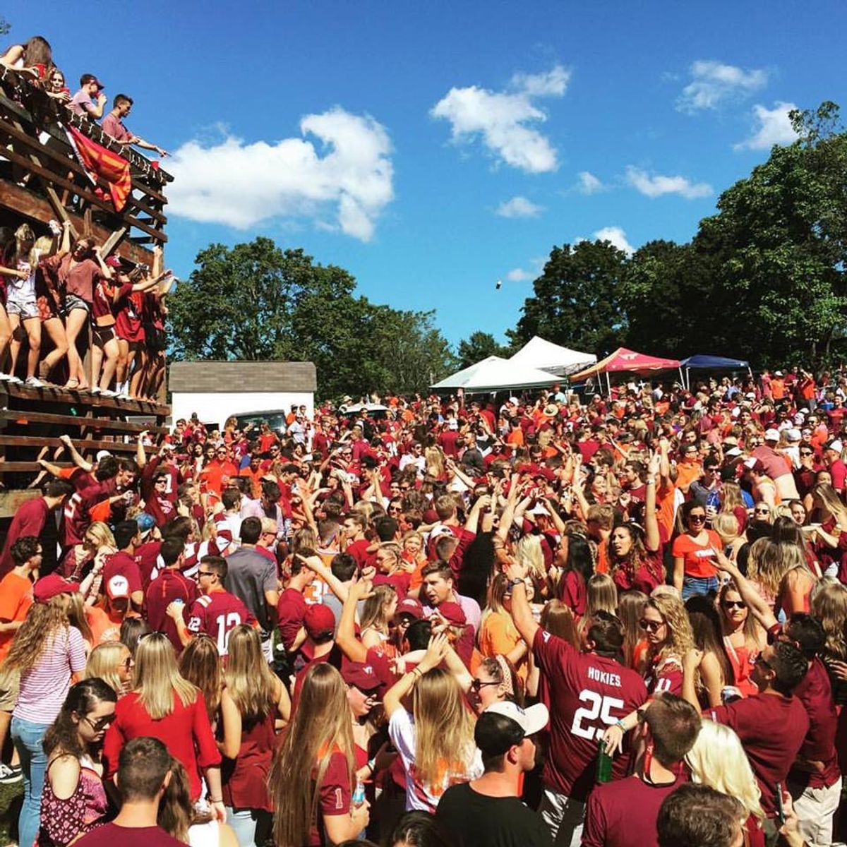 5 Game Day Pieces Every Virginia Tech Student Wears