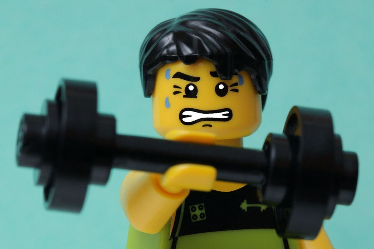 Do You Really Want To Take That Gym Selfie?