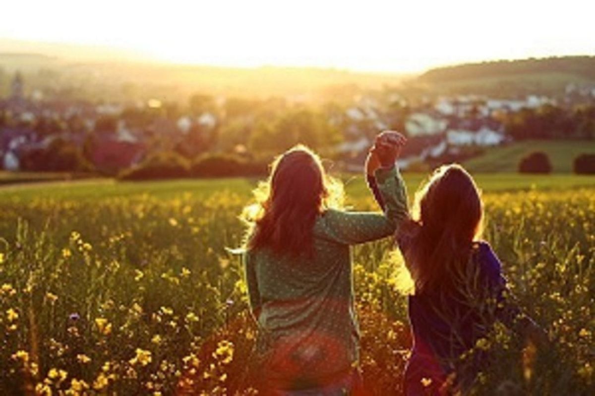 7 Reasons You Can't Live Without Your Best Friends