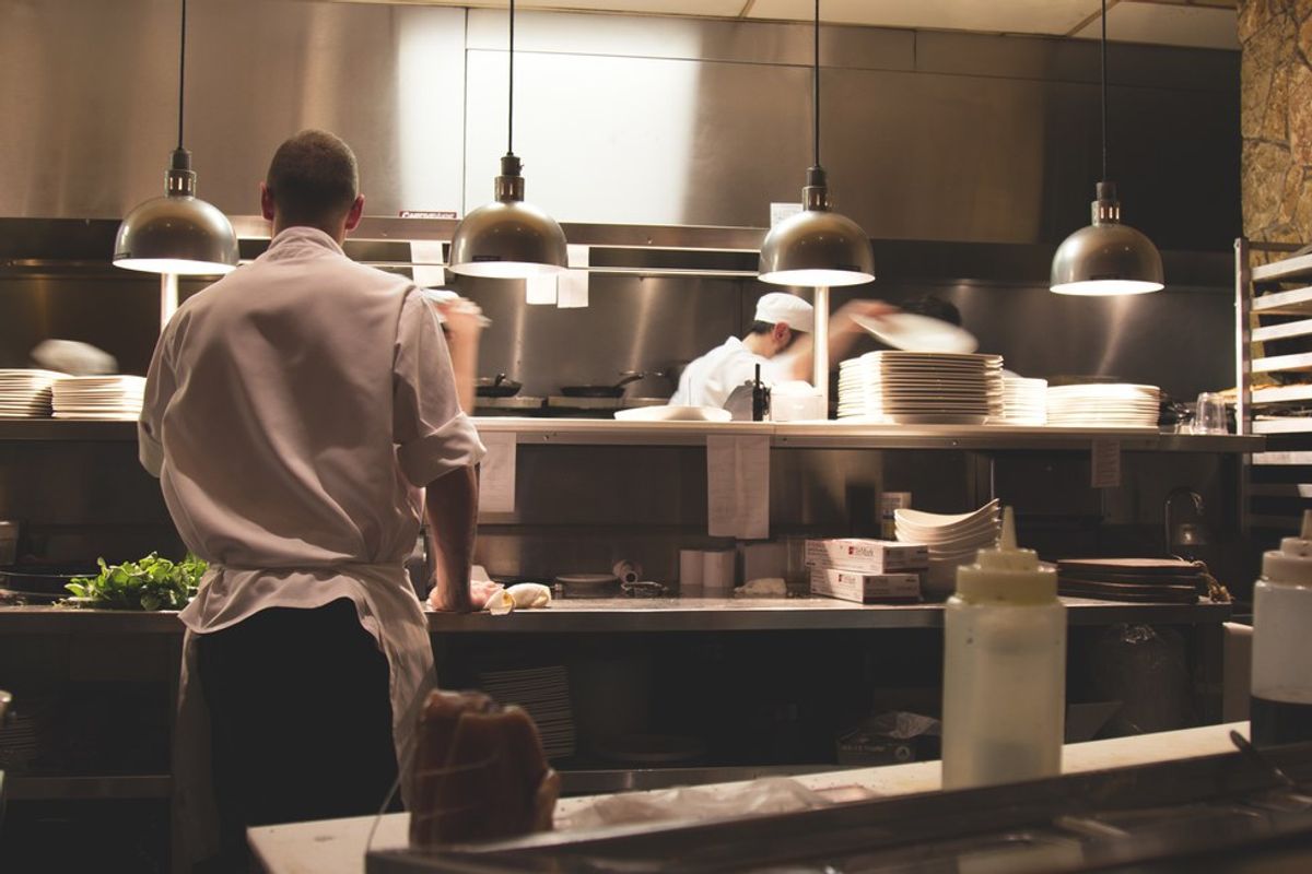 3 Reasons Why You Should Work In The Food Industry At Least Once