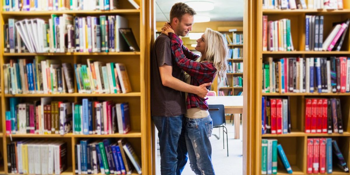 Every Girl Needs To Read This Before Getting into A College Relationship