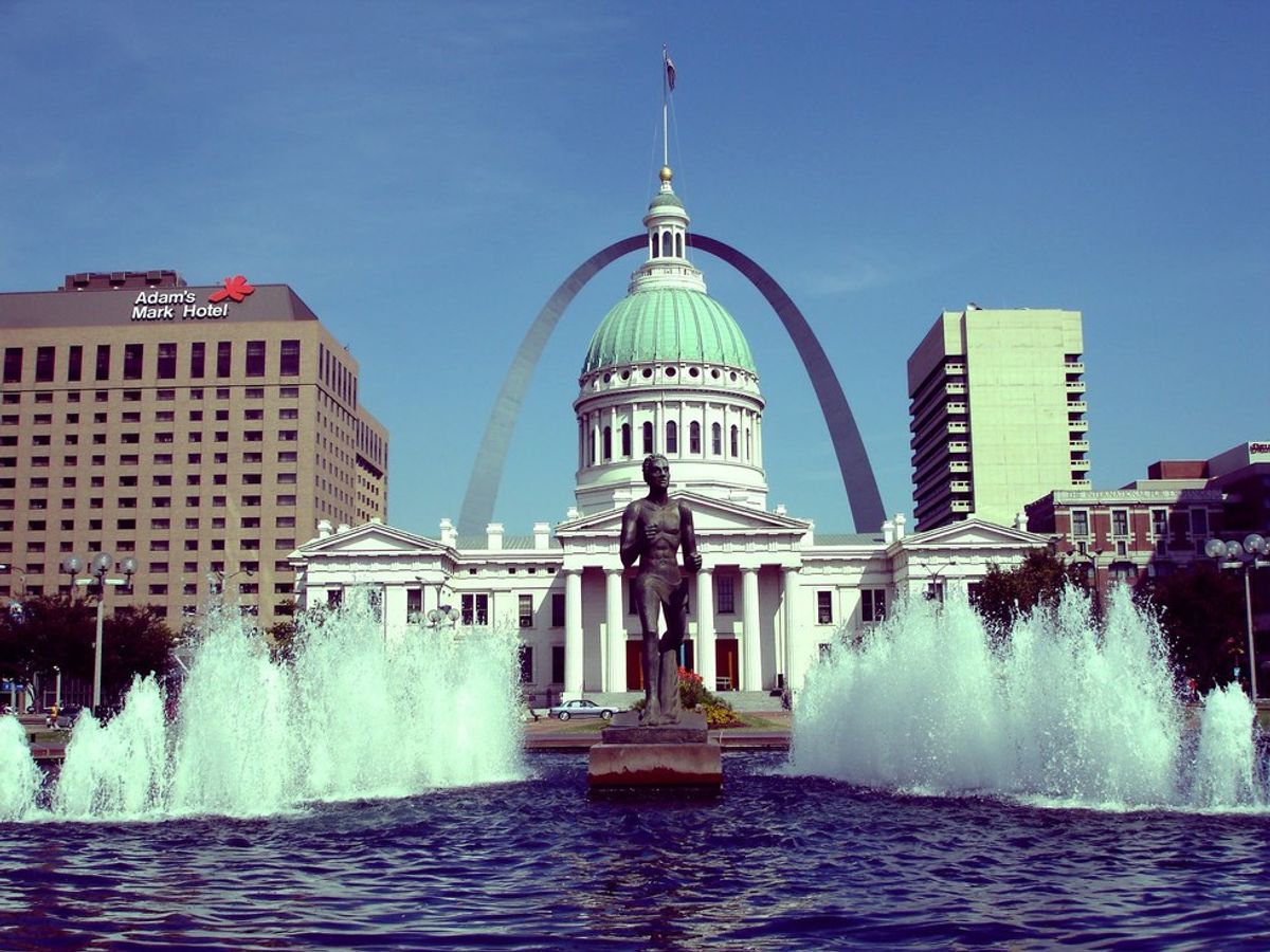 7 Signs You Live In St. Louis, Missouri
