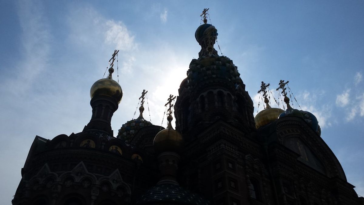 How To Tour St. Petersburg, Russia...Like A Local