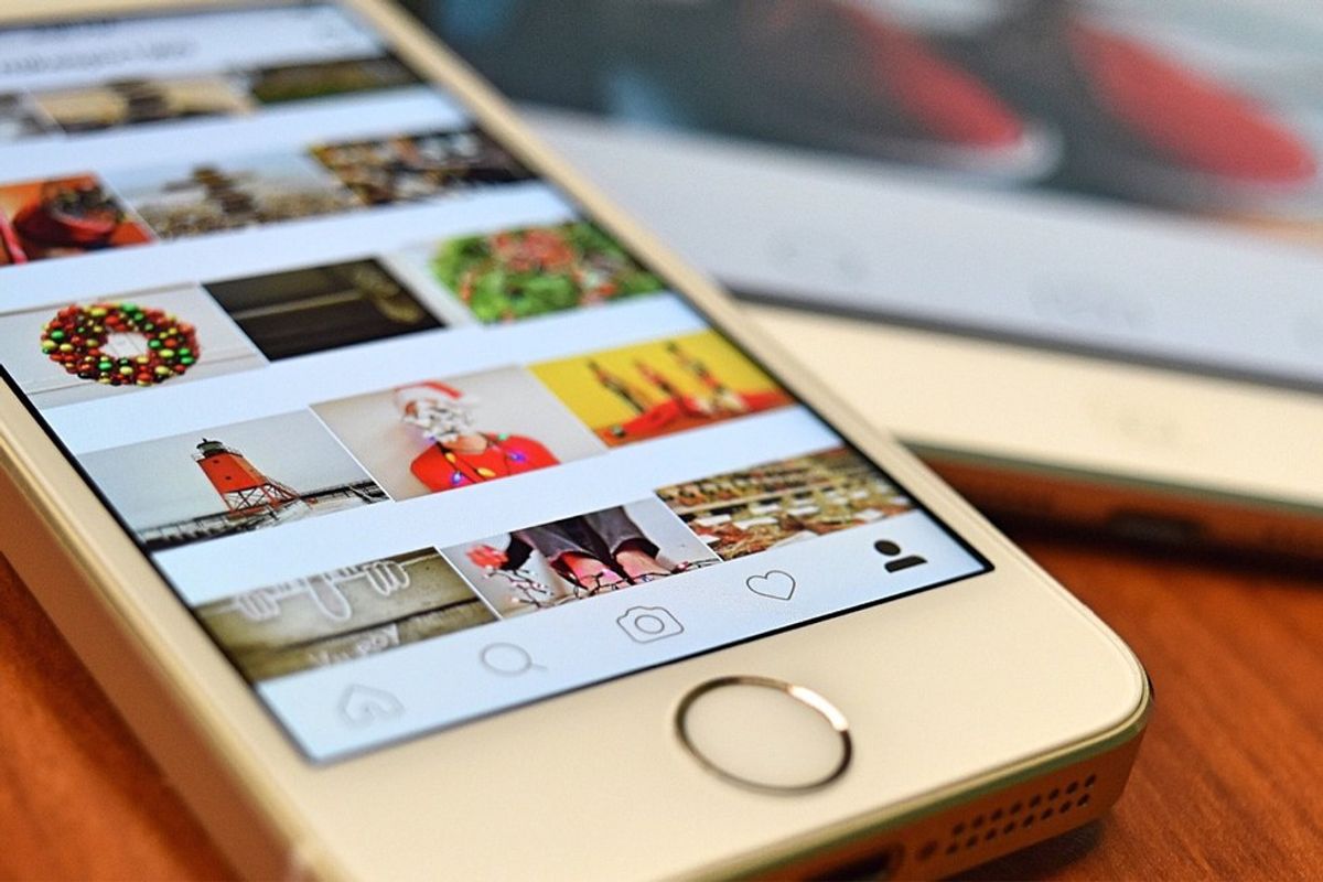 10 PEOPLE YOU HAVE TO FOLLOW ON INSTAGRAM