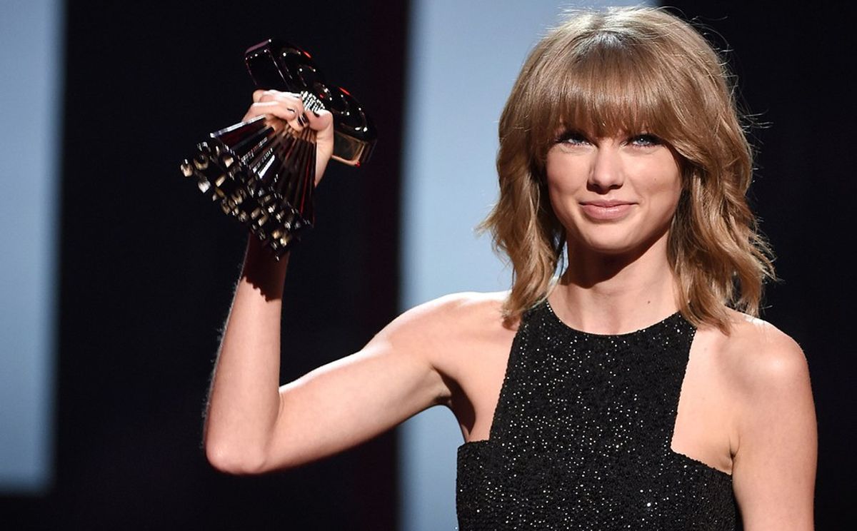 10 Underrated Taylor Swift Songs You Should Listen To
