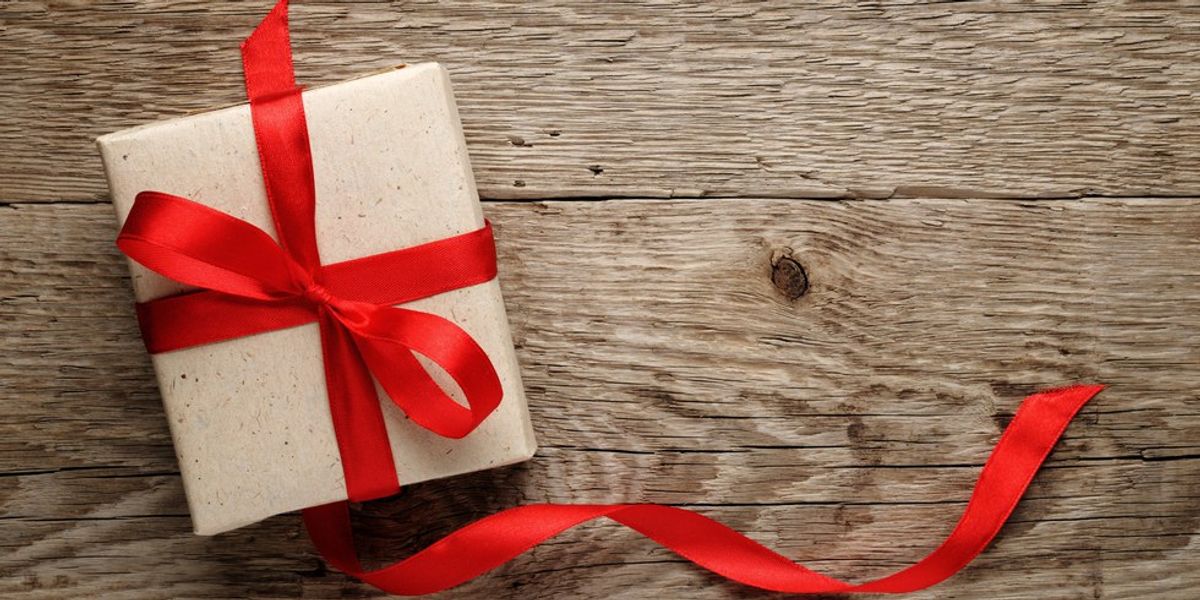 The 11 Greatest Gifts you Can Give to a College Student
