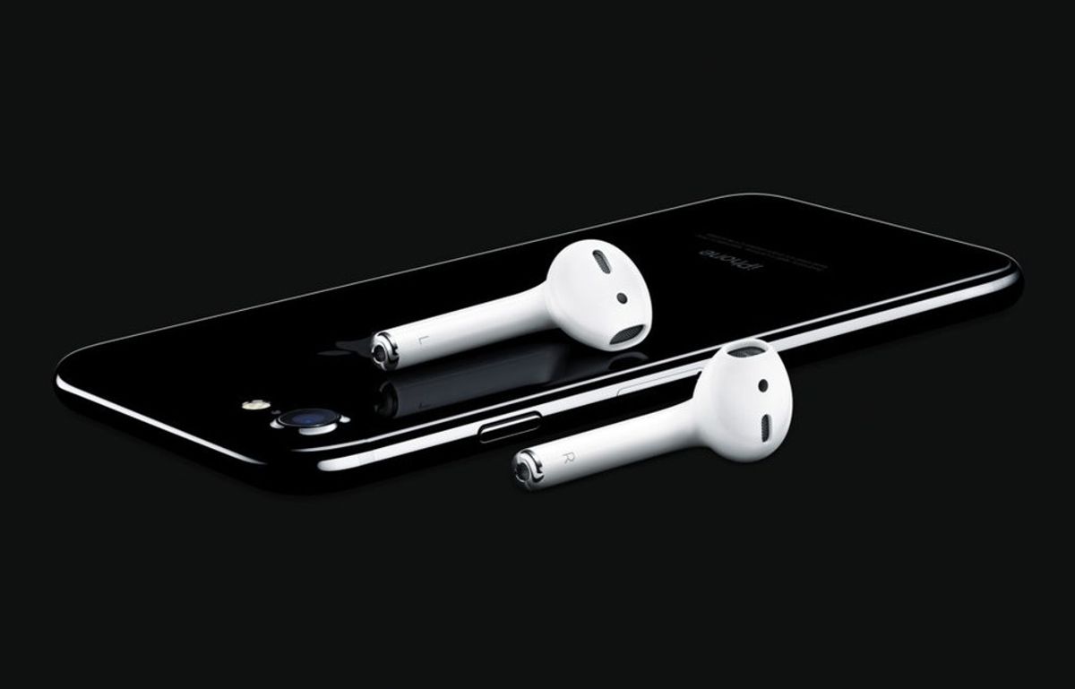 Debate Develops With Apple's Removal Of The Headphone Jack