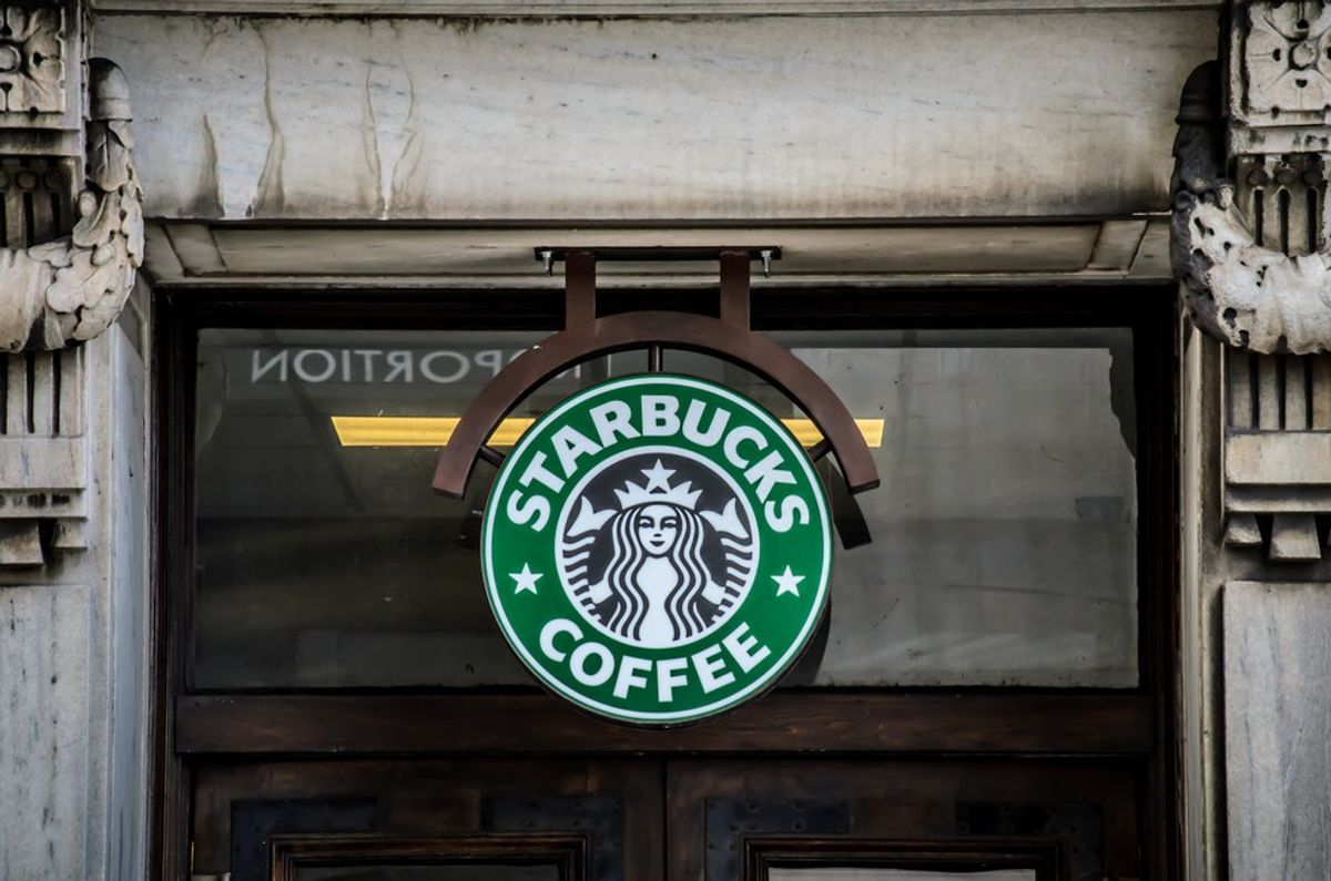 6 Reasons Starbucks Reigns Above All Other Coffee Shops