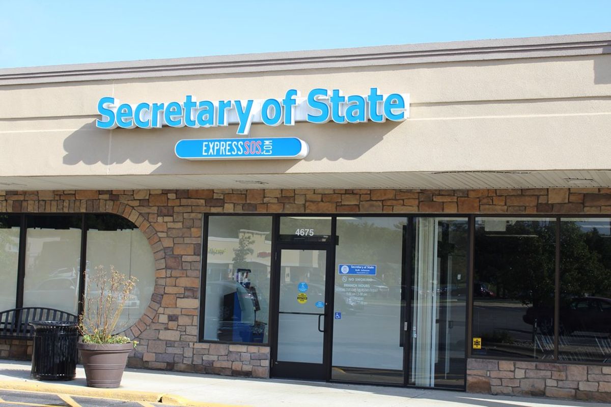 8 Reasons Why Going to the Secretary of State Office is the ACTUAL Worst