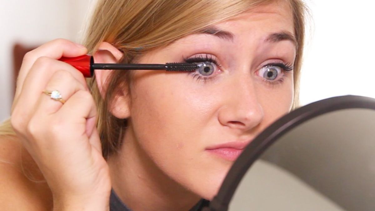 20 Struggles All Makeup Addicts Know To Be True