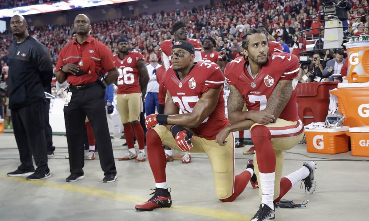 Pros and Cons of Kneeling During the National Anthem