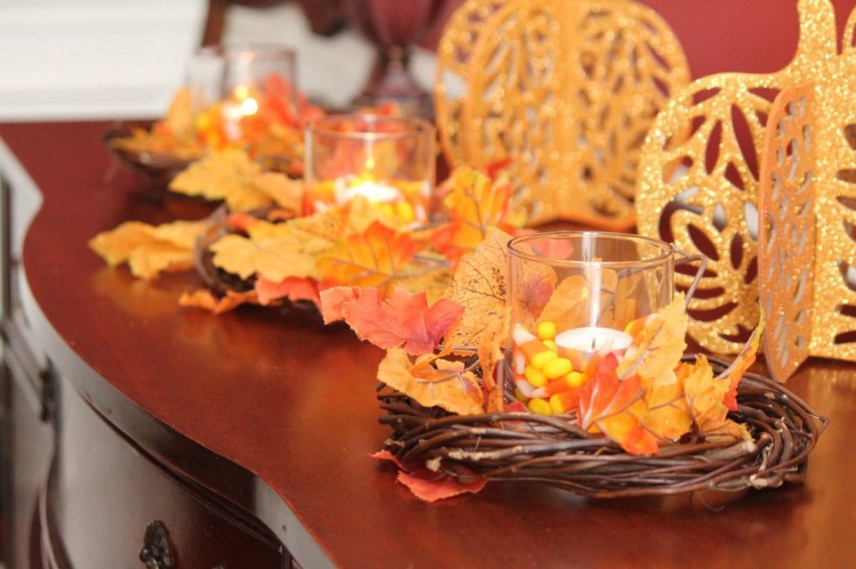 ​5 Ways To Decorate Your Room For Fall