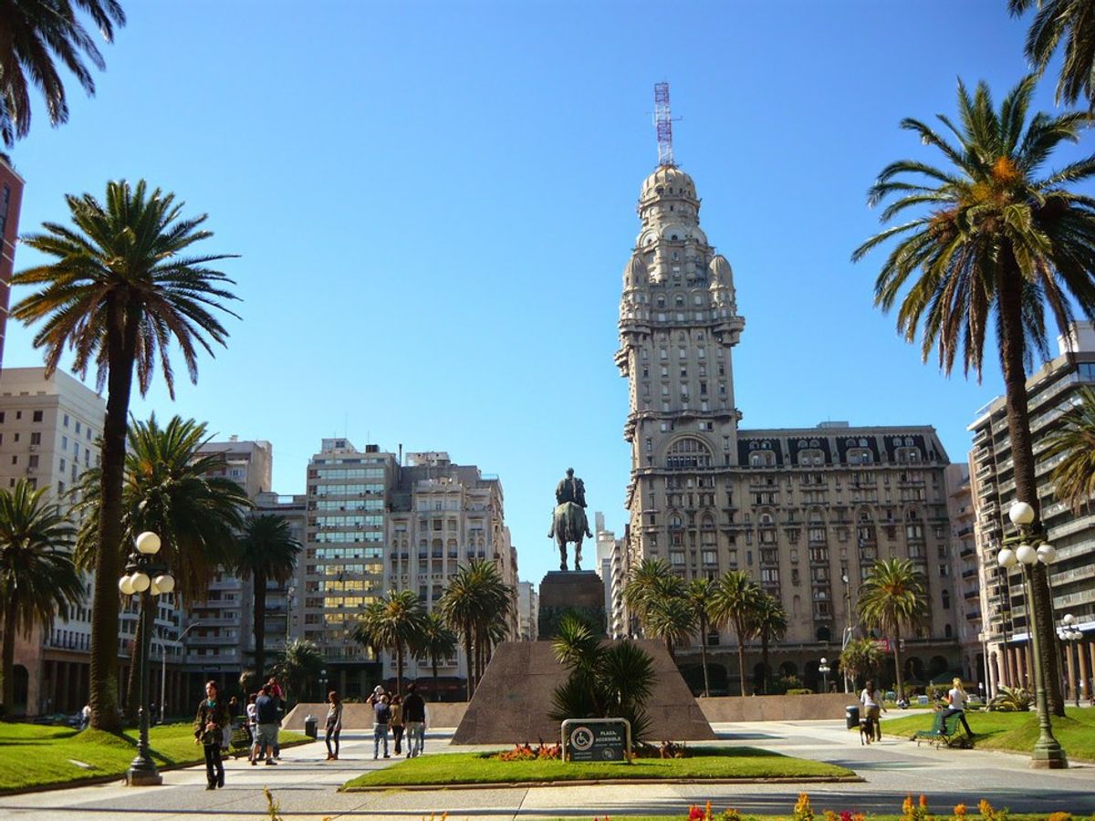 Hello, Montevideo