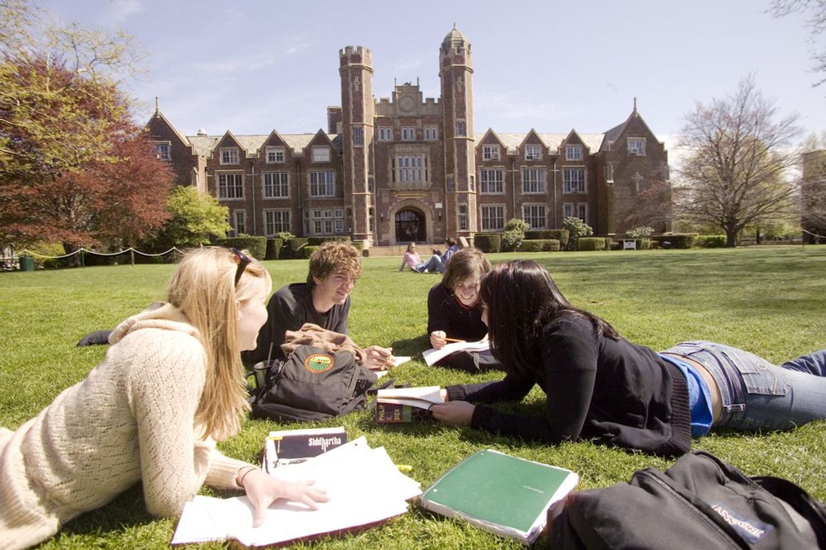 6 Things Every Student Who Stays On Campus During Break Knows To Be True