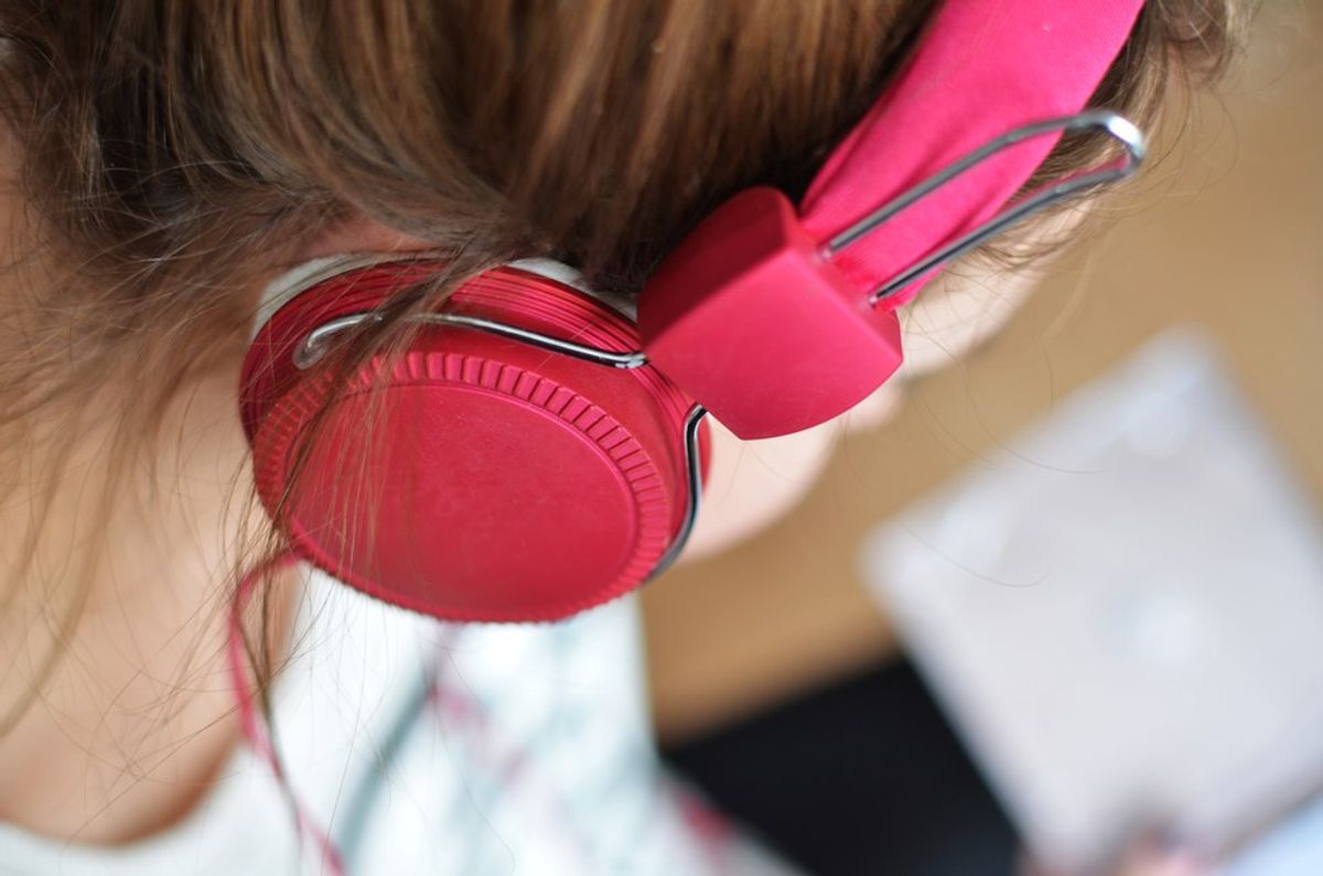 10 Movie Soundtracks To Listen To While Studying
