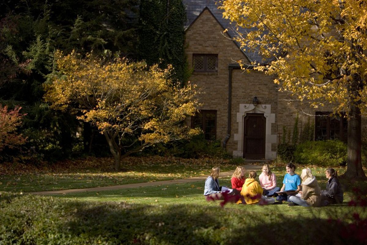 5 Perks Of Going To An All Women's College