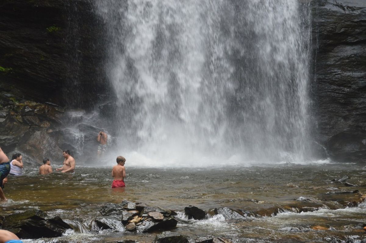 Five Easily Accessible North Carolina Waterfalls
