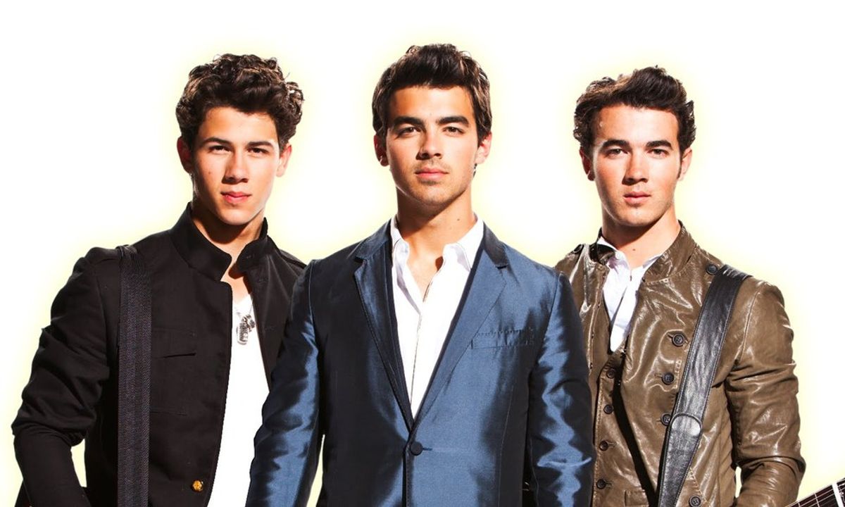10 Jonas Brothers Lyrics That Speak For Teenage Hearts