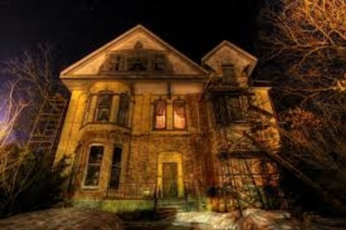 5 Truly Spooky Haunted Attractions in the NJ/NY/PA Area