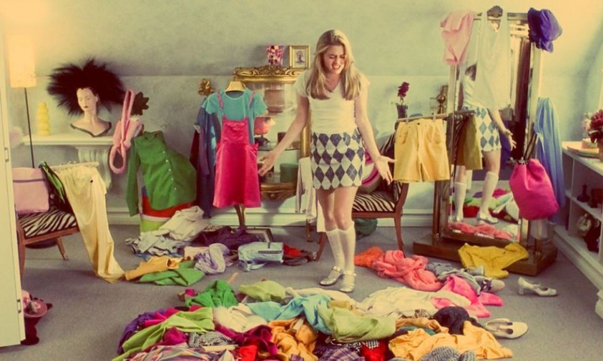 11 Things Girls Do While Getting Ready For A Date