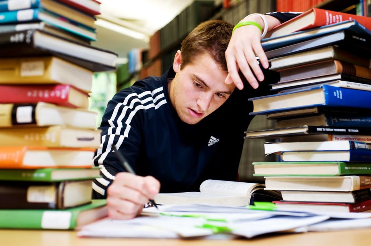 13 Stages Of Studying For A College Exam
