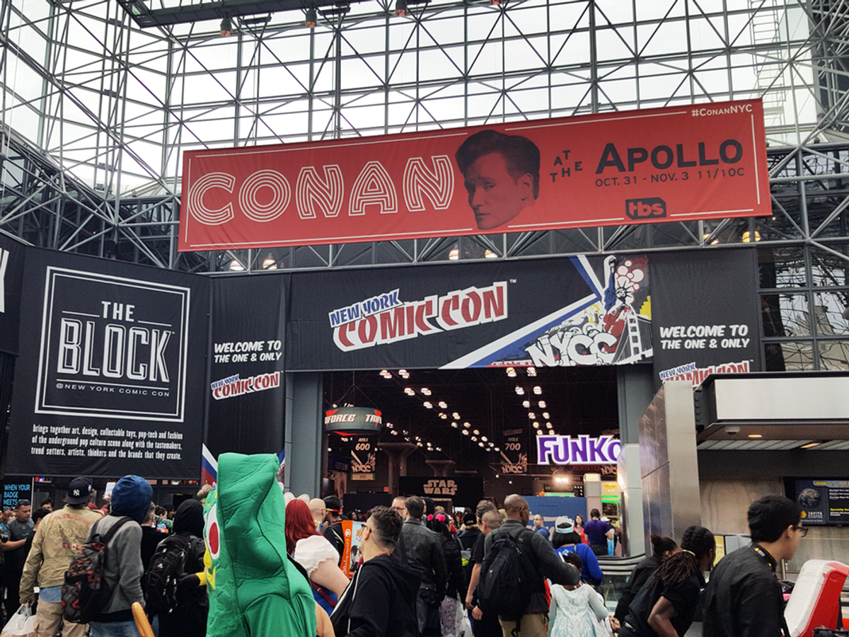 Being Mostly Alone At New York Comic Con 2016 (With Pictures!)