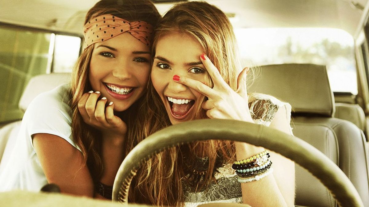 7 Things You Learn From Having An Older Sister