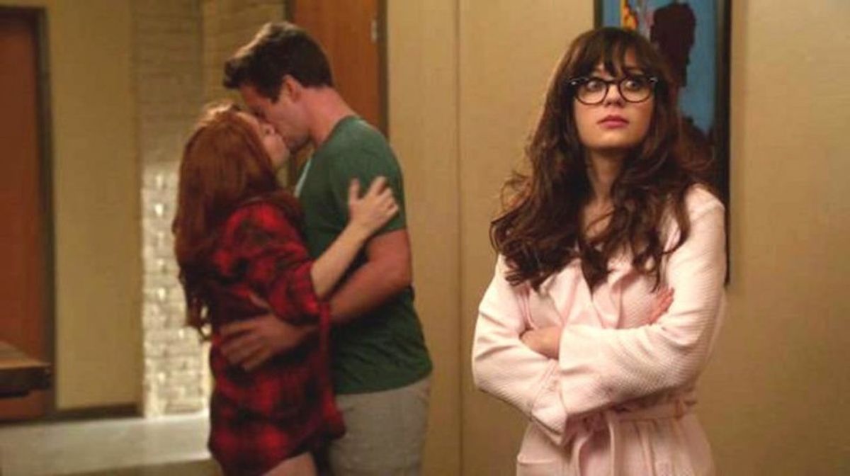 Relationships vs. Being Single, As Told By The Single Girl