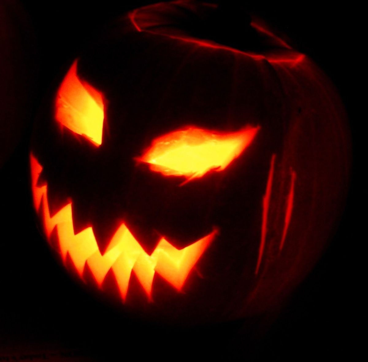 4 Real-Life Horrors that Happened On Halloween