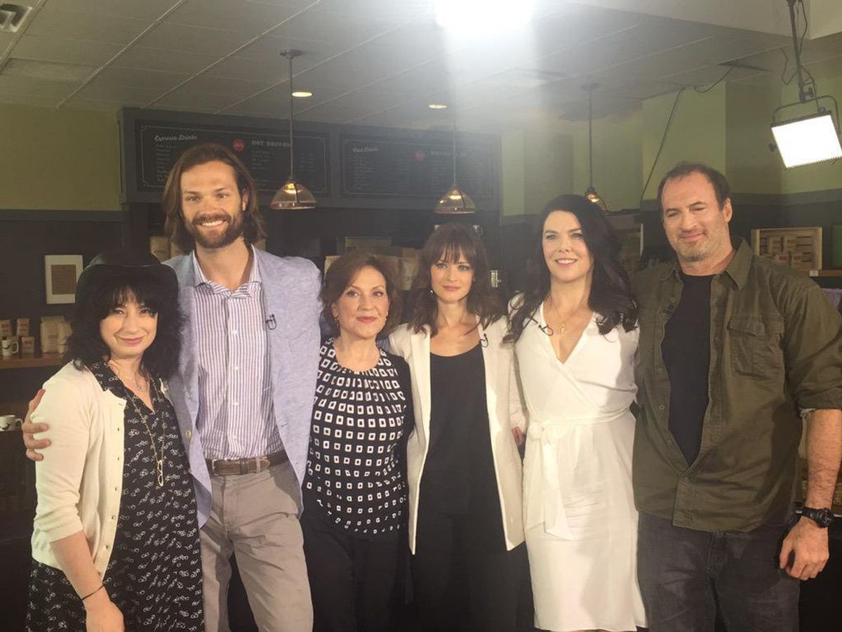 6 Reasons To Be Excited For The 'Gilmore Girls' Revival