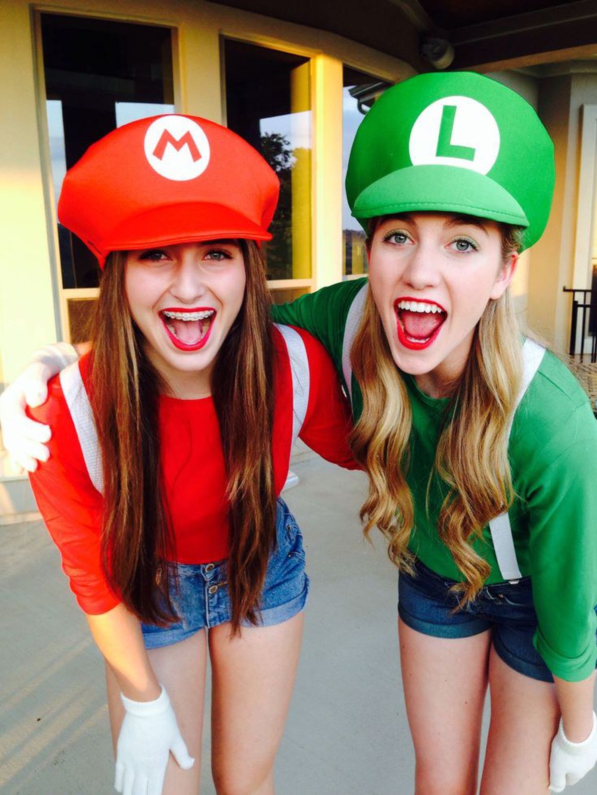 Seven Easy Halloween Costumes for BFFs