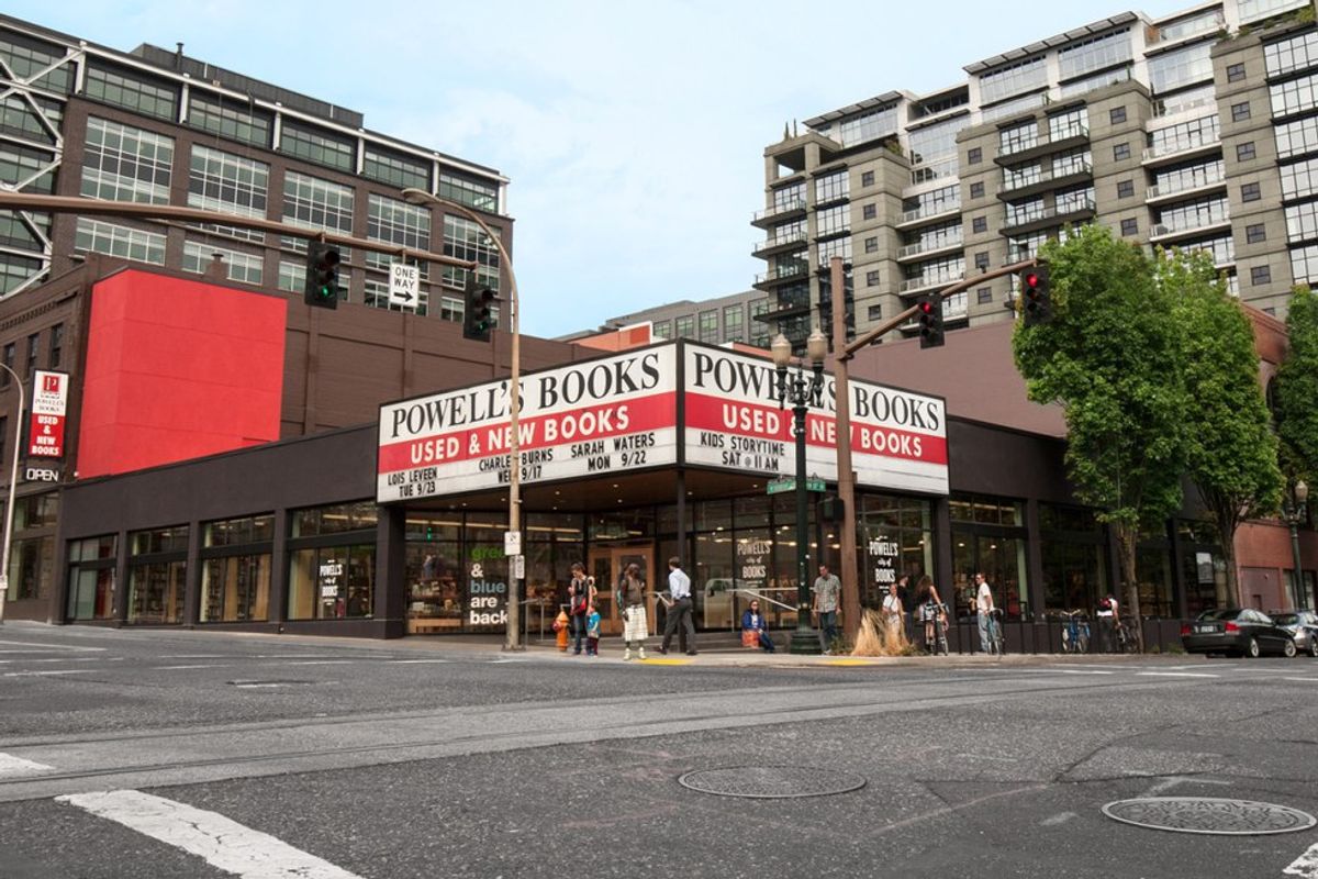 6 Reasons To Love Powell's