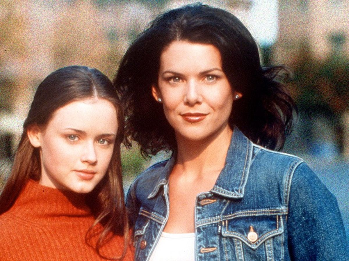 Some Must Have Foods For Binge Watching Gilmore Girls: A Year In The Life