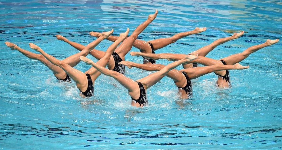 15 Things Every Former Synchronized Swimmer Can Relate To, Told By GIFs