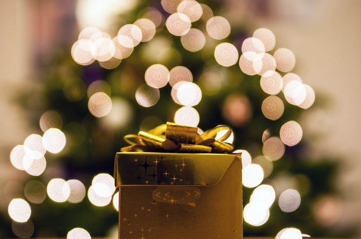 10 Practical Christmas Gifts For College Students