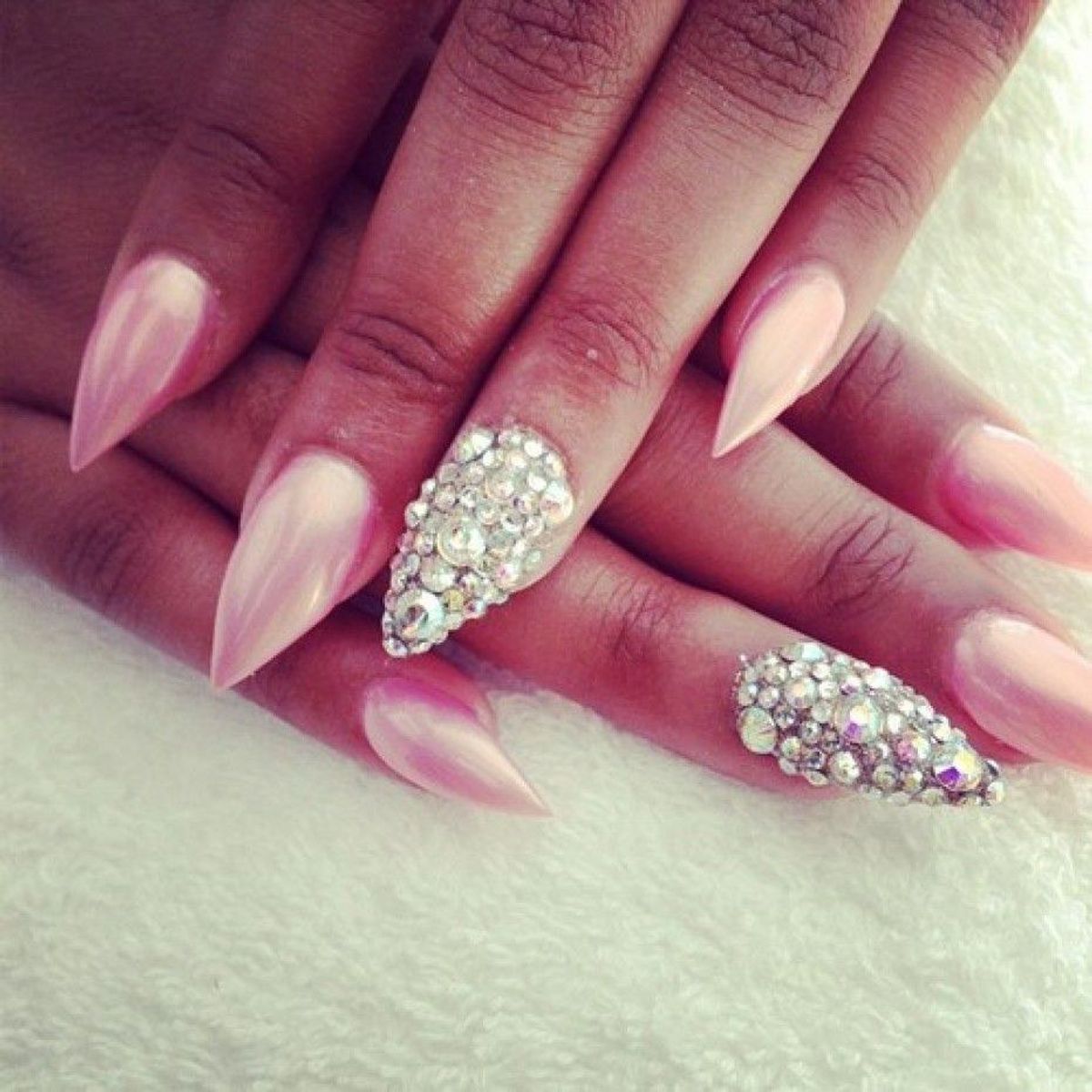 10 Things No One Tells You About Having Acrylic Nails