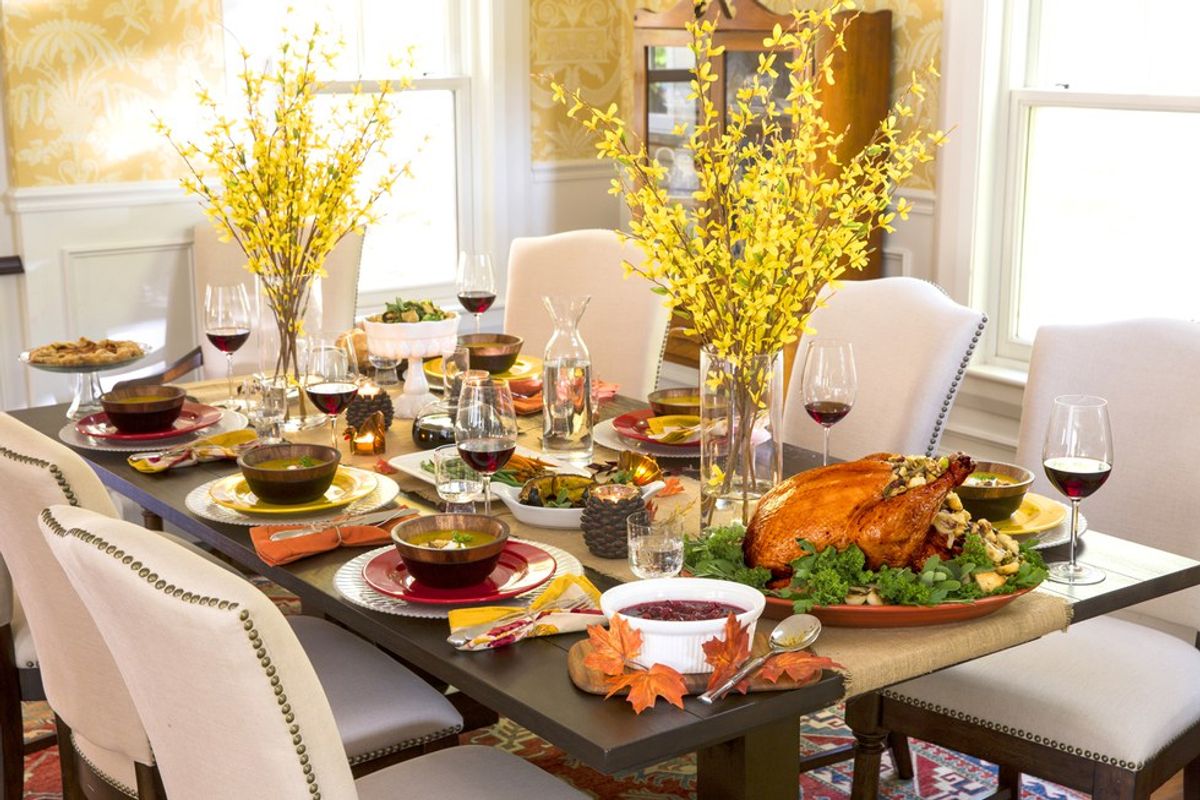 7 Helpful Tips To Talking Politics With Your Family This Thanksgiving