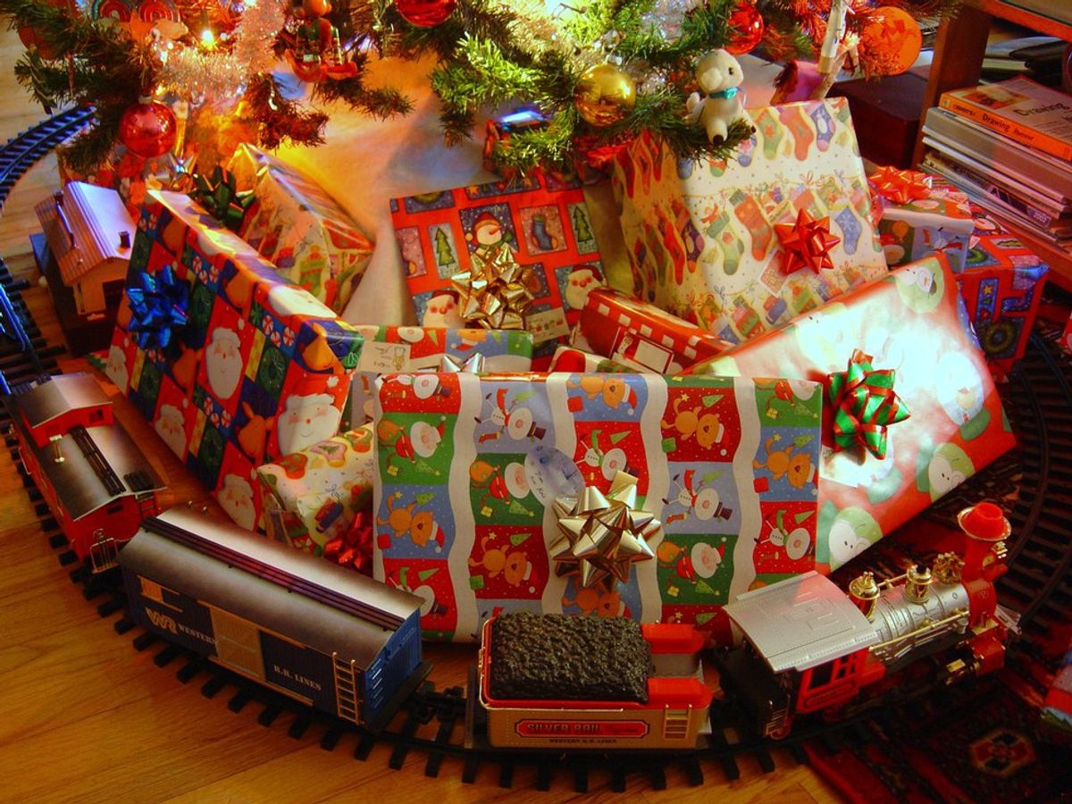 11 Toys Every 00's Kid Had on Their Christmas List