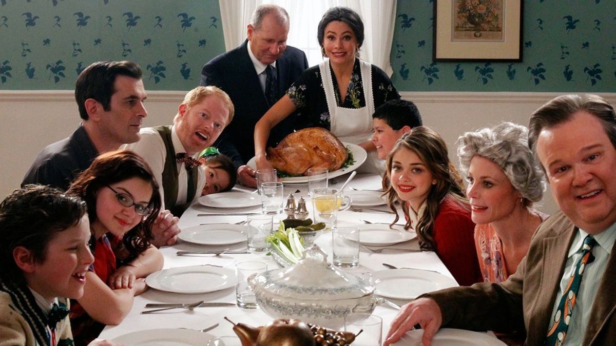 11 Awkward Situations That'll Probably Happen During Thanksgiving Dinner