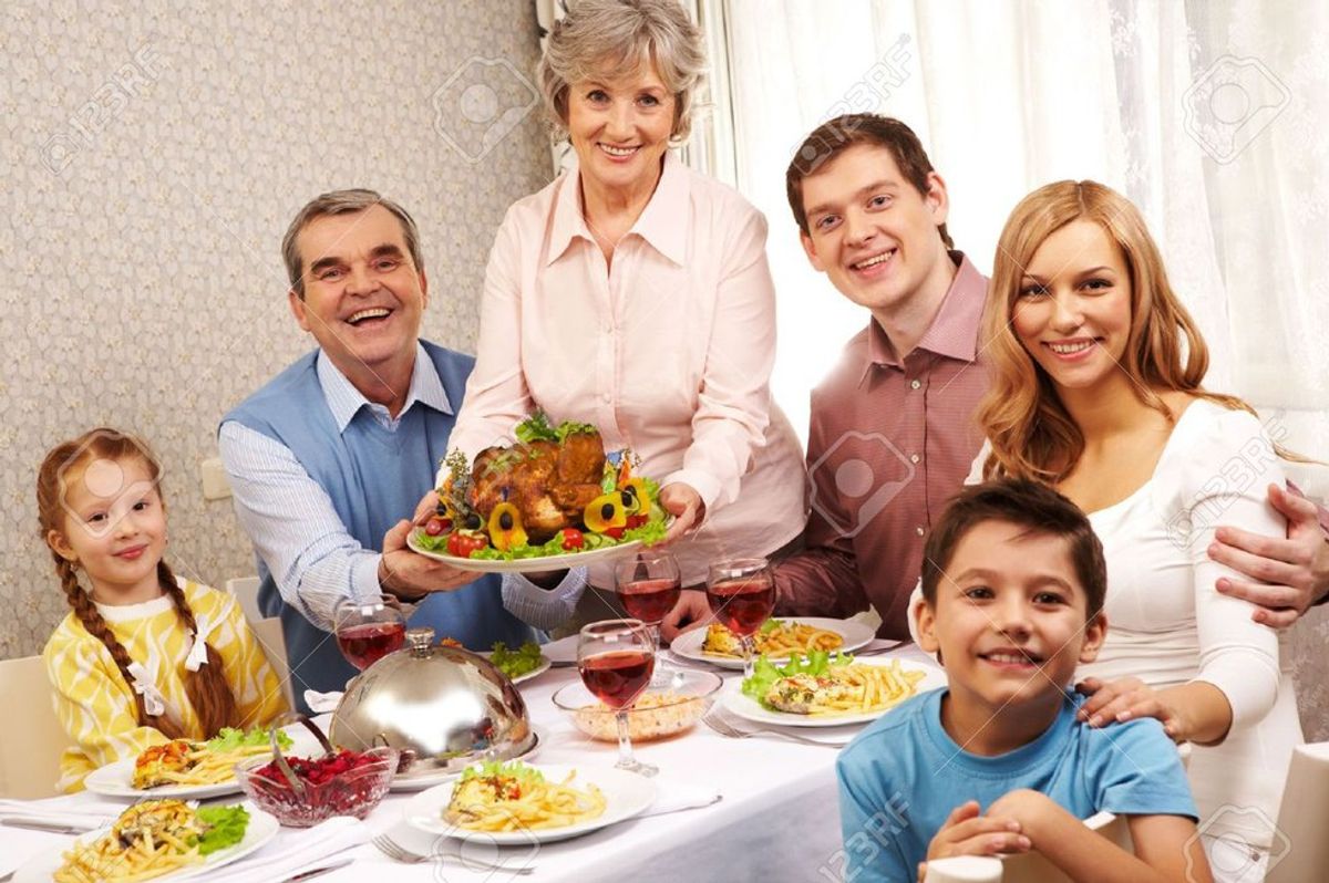 15 Things Bound To Happen With Your Family This Thanksgiving