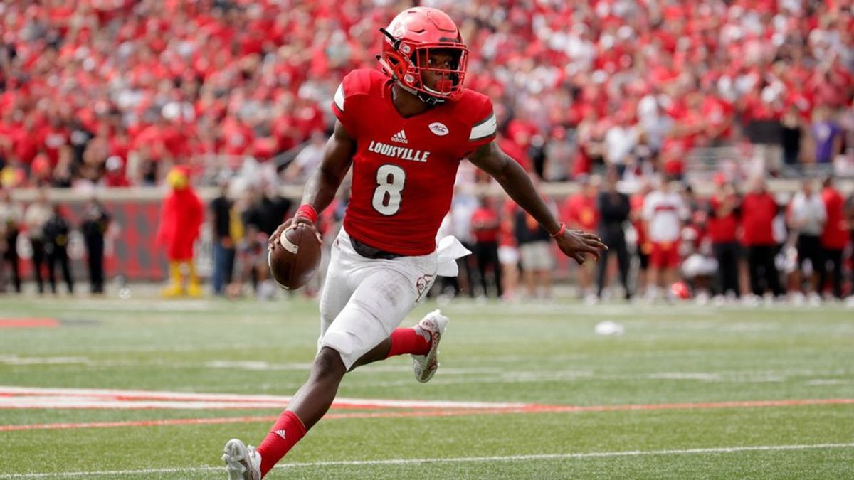 Louisville Loss Helps and Hurts Lamar Jackson's Heisman Campaign