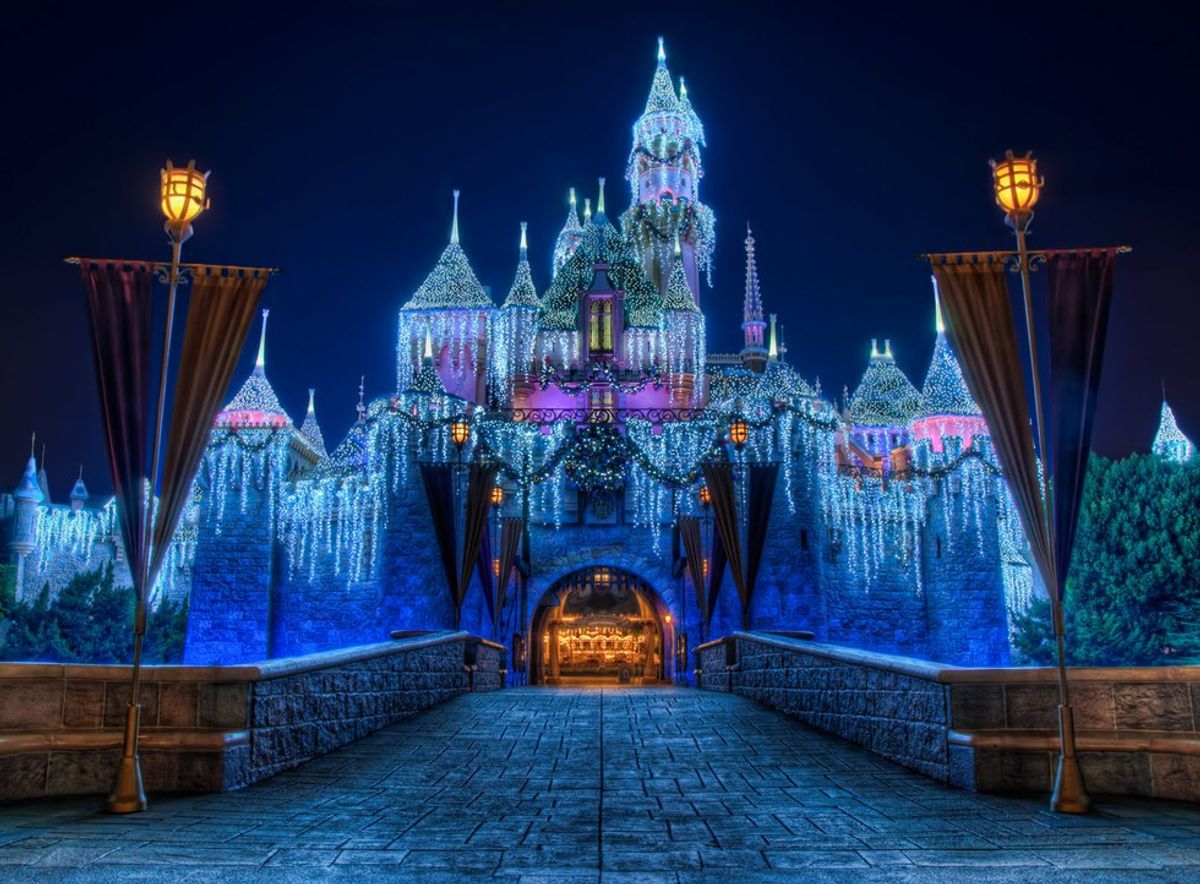 10 Reasons Why You Should Go to Disneyland by Yourself