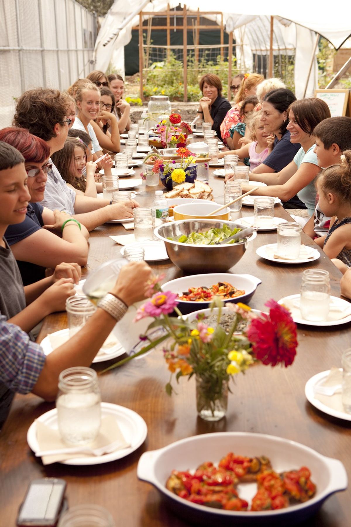 3 Ways To Avoid Awkward Thanksgiving Dinner Conversation