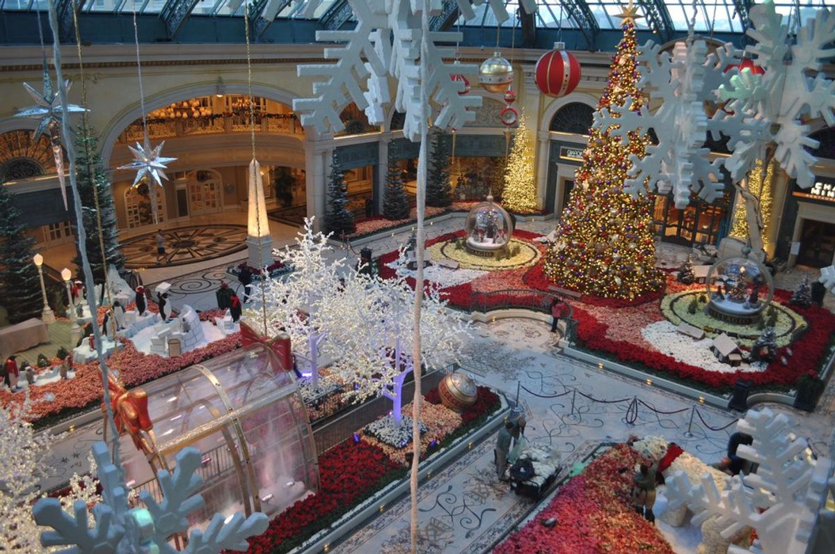 11 Holiday Date Ideas For Las Vegas Locals