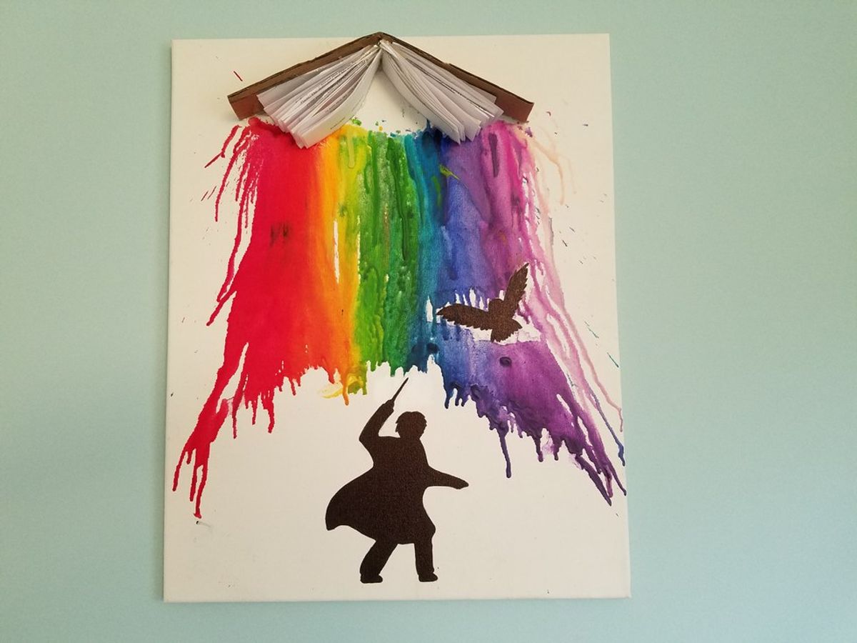 DIY Harry Potter-Inspired Melted Crayon Art