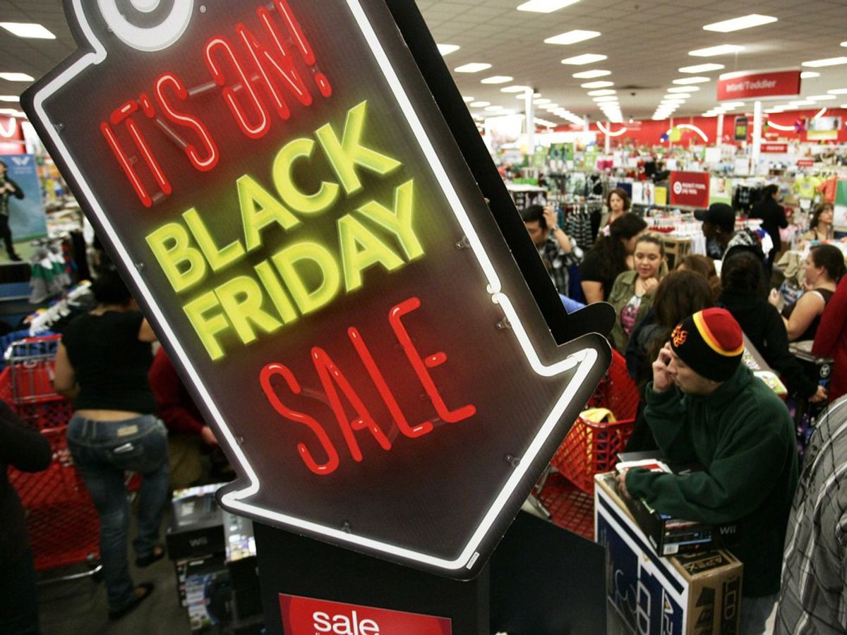 12 Things I Experienced While Black Friday Shopping