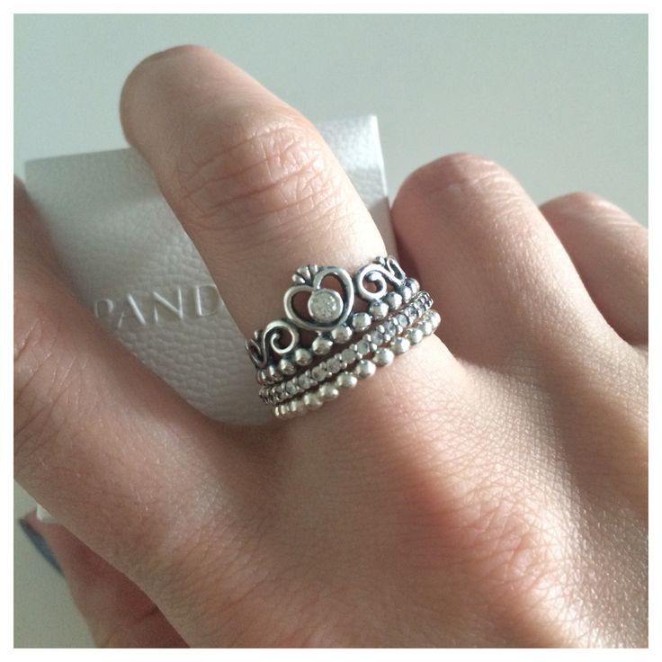 Pandora Heart Tiara Ring, Women's Fashion, Jewelry & Organisers, Rings on  Carousell